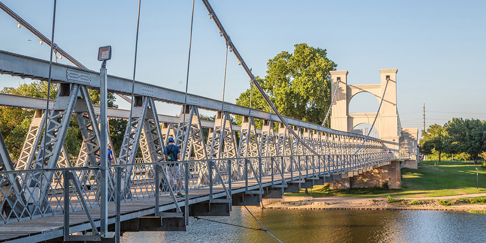 Suspension bridge in Waco