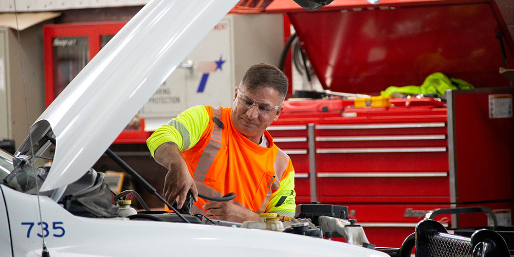 TxDOT employee vehicle maintenance