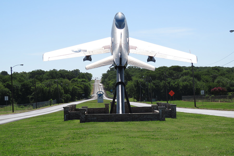 Adopta un avión de aeropuerto en exhibición