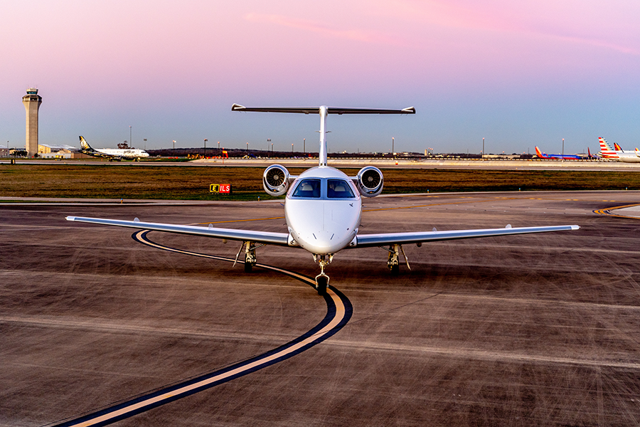 Avión en pista