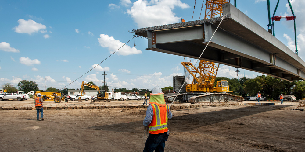 Construcción de un puente en la I-635