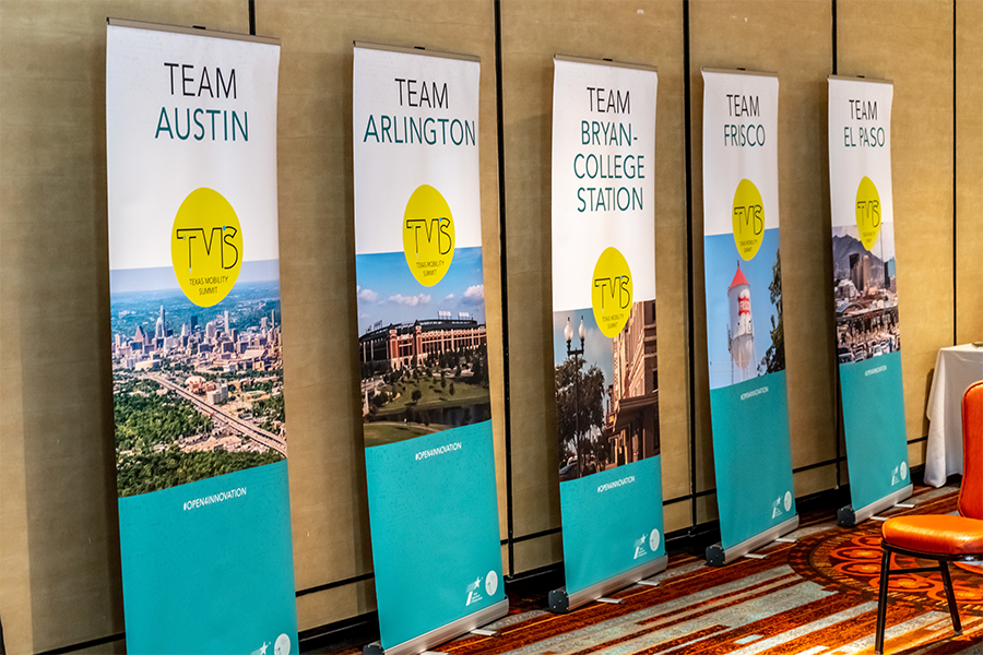 Banners de la cumbre de movilidad de Texas