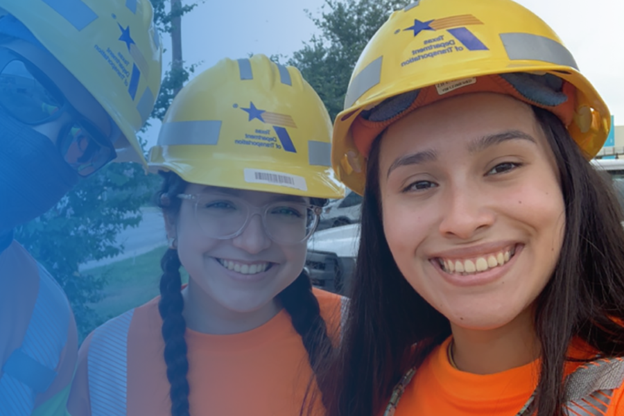 Selfie de tres empleados de TxDOT