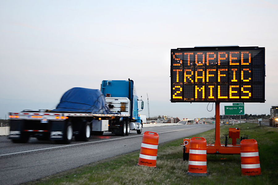 portable message sign for traveler information