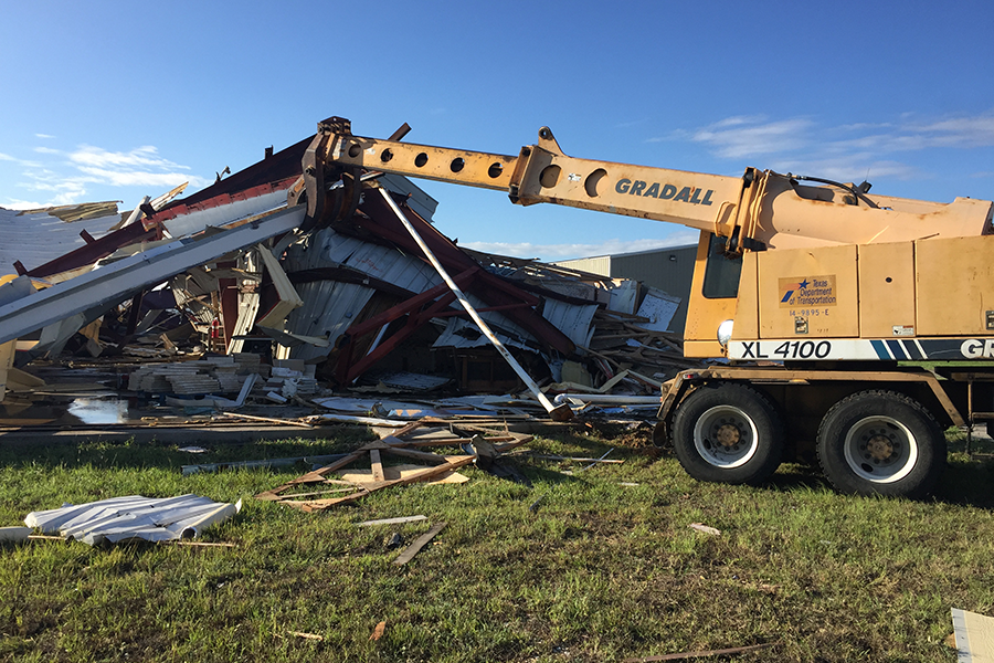 cleanup crew cleans hurricane damage