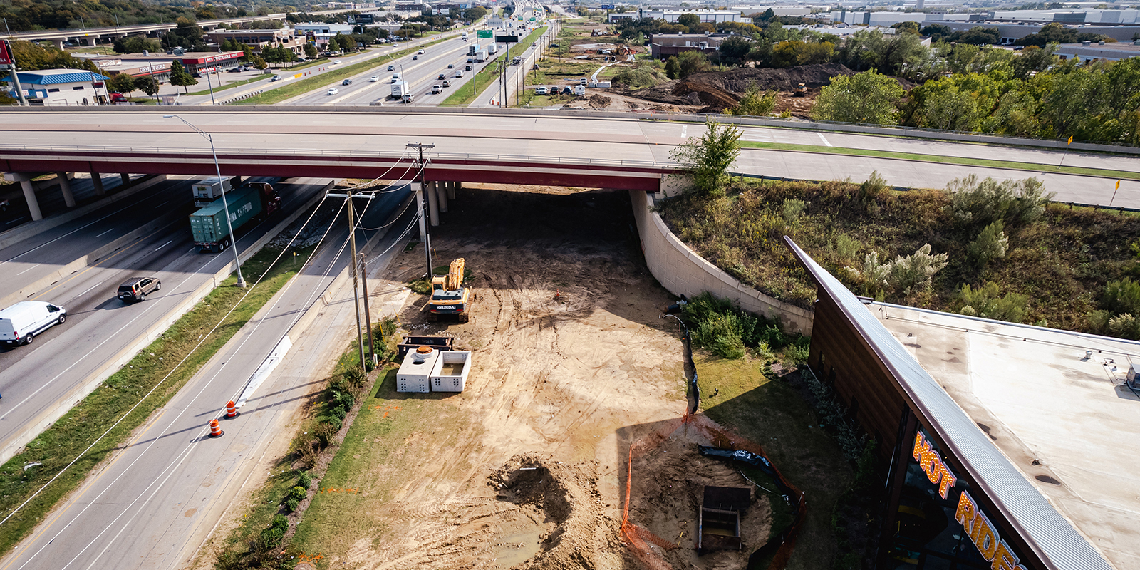SB view of construction I-35E from Sandy Lake-Luna Rd from October 2022.