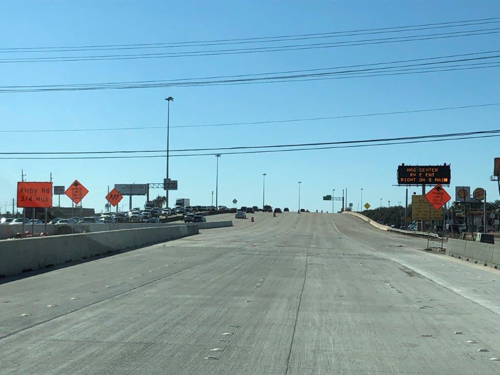 Looking west on I-610 westbound mainlane bridge towards Fannin St. 