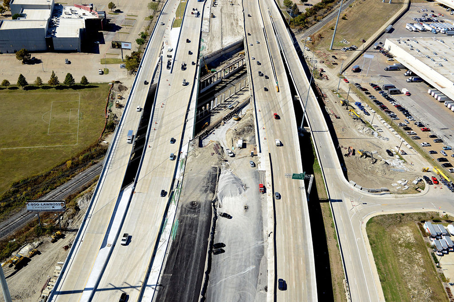West view of I-635 looking toward the KCS Rail Crossing 