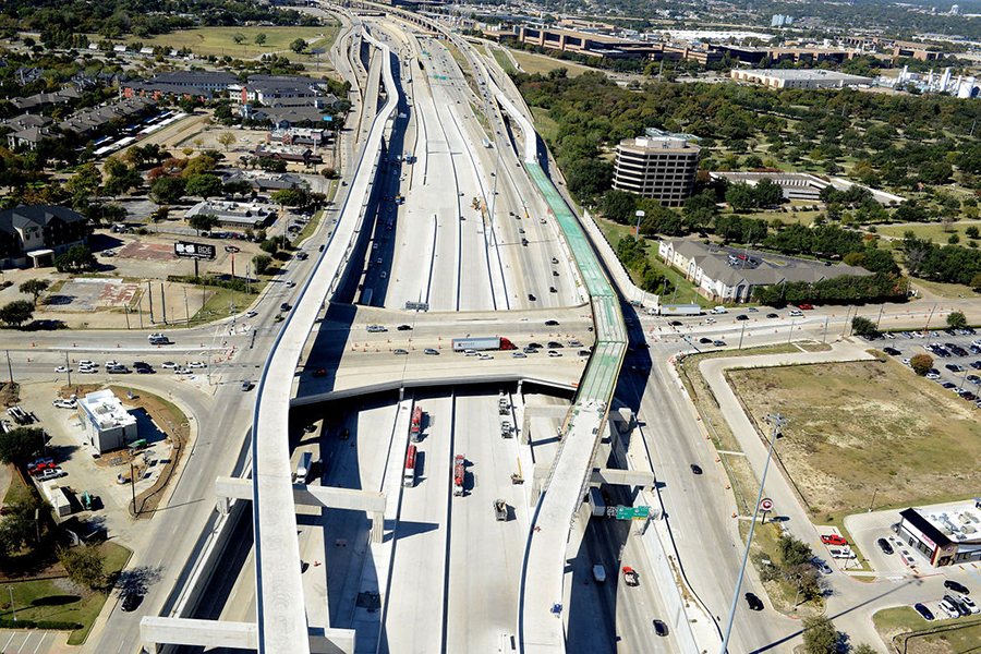 West view of I-635 at Greenville Avenue, showing development of the new overhead connector ramps to US 75