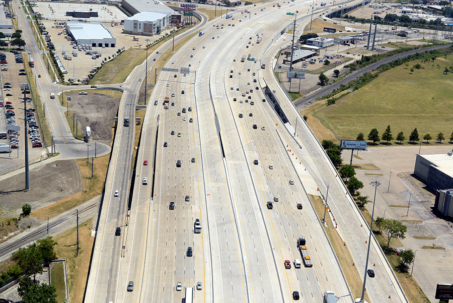 I-635 East at the KCS rail crossing looking east