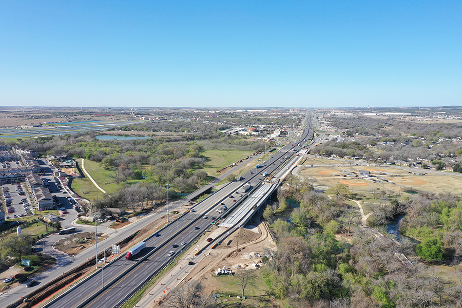 Southbound I-35 frontage road over Willow Springs Creek - March 2022