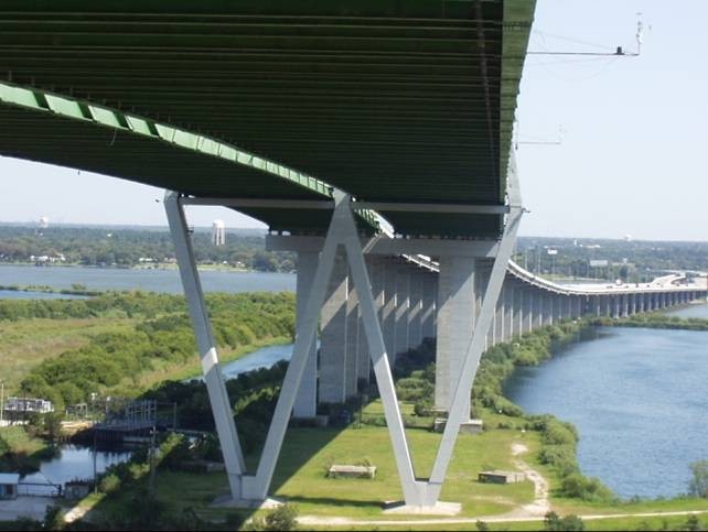 Fred Hartman Bridge facing Baytown from the ship channel, mostly above the BFE. (click in image to see full-size image)
