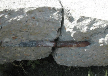 Rusted dowel bar. (click in image to see full-size image)