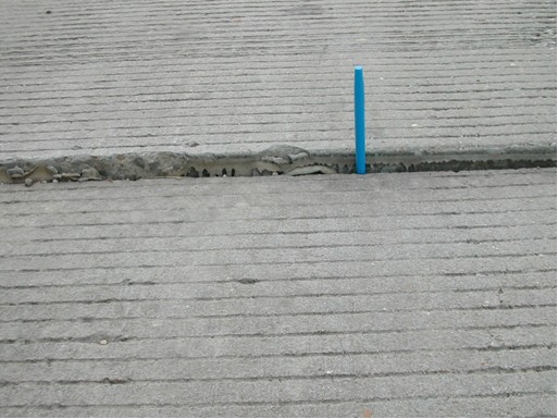 Severe faulting at the transverse joint. (click in image to see full-size image)