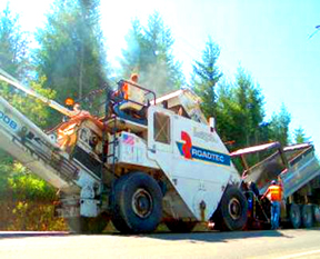 Roadtec Shuttle Buggy MTV.© Copyright 2006 University of Washington (click in image to see full-size image)
