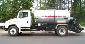 Tack Coat Distributor Truck.© Copyright 2006 University of Washington (click in image to see full-size image)