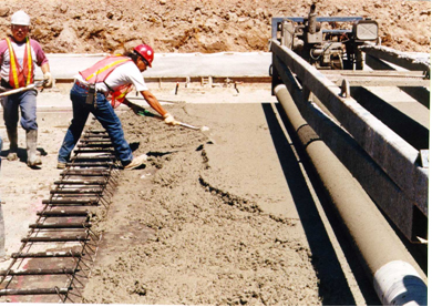 Knock down the ridge of mortar formed bythe Clary screed. (click in image to see full-size image)