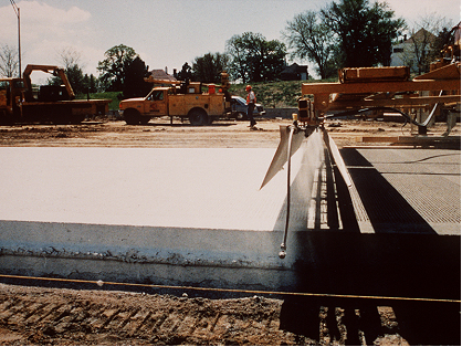 Mechanized spraying unit. (click in image to see full-size image)