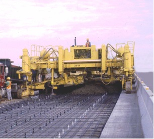 Paver machine on tracks. (click in image to see full-size image)