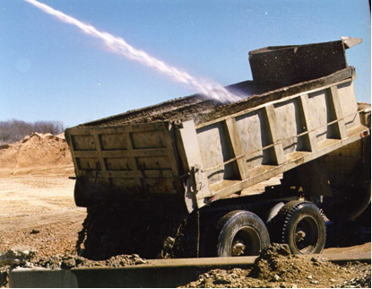 Rinsing truck between deliveries. (click in image to see full-size image)