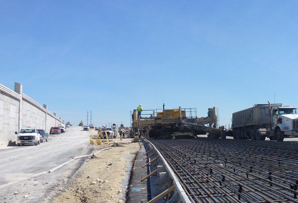 Side forms used for paving. (click in image to see full-size image)