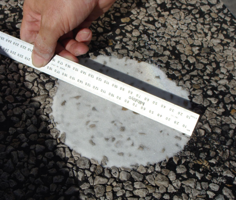 Measuring four diameters of the resultingcircle for averaging.� (click in image to see full-size image)
