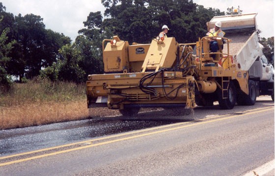 Aggregate Spreader or Spreader Box. (click in image to see full-size image)