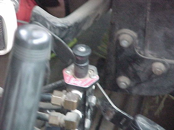 Control Valve in Truck Cab. (click in image to see full-size image)