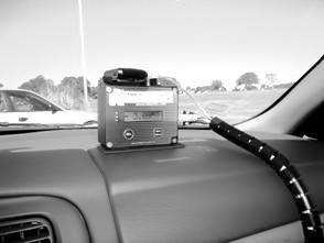 Equipment setup in test vehicle-GPS positioning. (click in image to see full-size image)